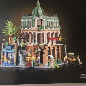 LEGO Creator Boutique Hotel Set with Green and Tan Accents